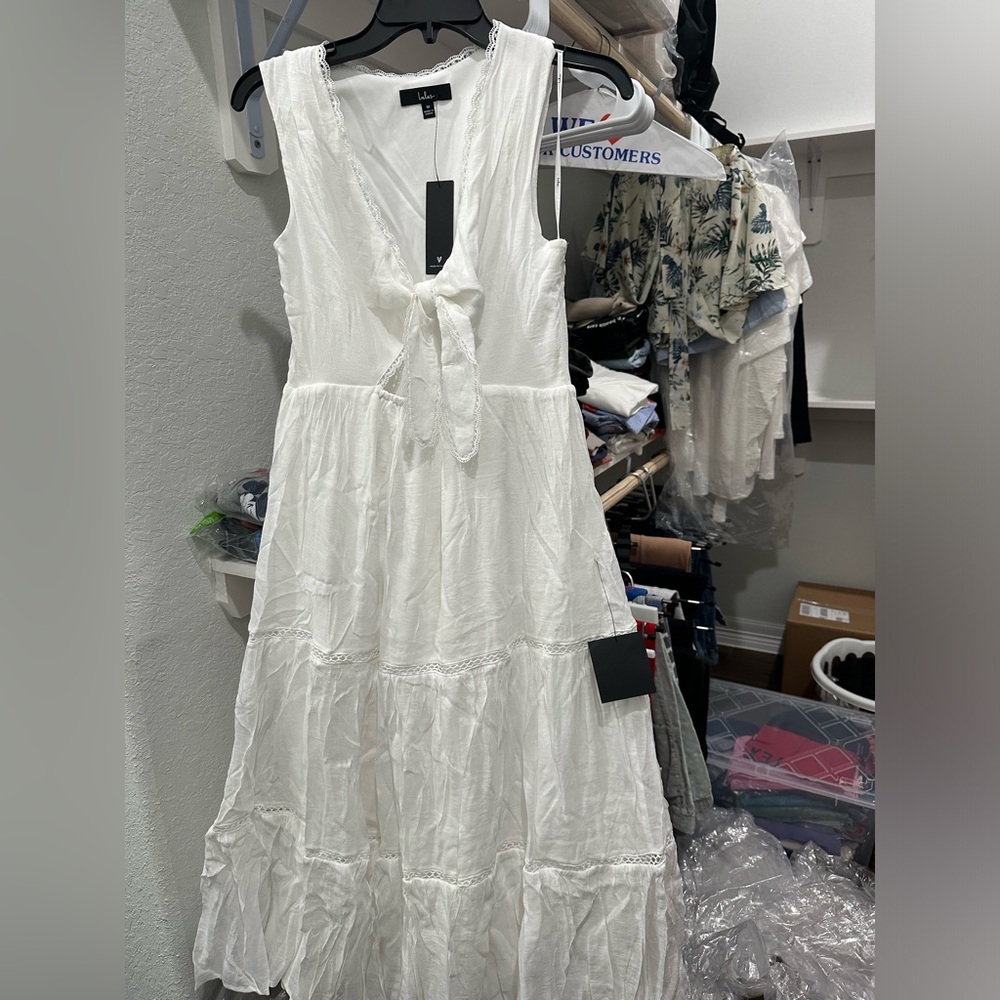 Lulus tie front white tier dress